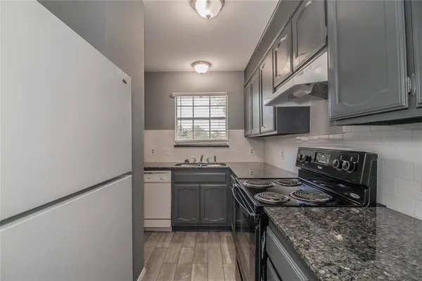 $1,395 | 7604 Chapin Road, Unit C, Fort Worth, TX 76116