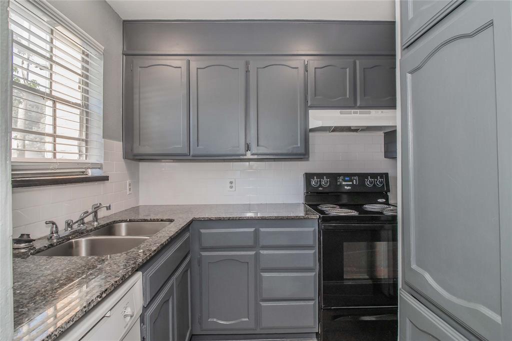 7604 Chapin Road, Unit C Fort Worth, TX 76116 - Photo 7 of 19