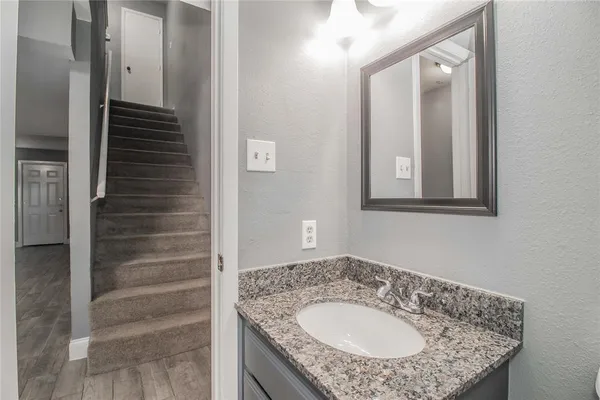 $1,395 | 7604 Chapin Road, Unit C, Fort Worth, TX 76116