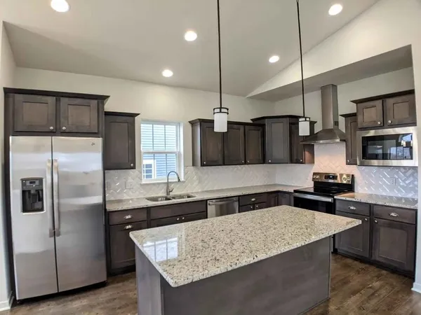 $3,200 | 2902 Turnip Way, Fitchburg, WI 53711