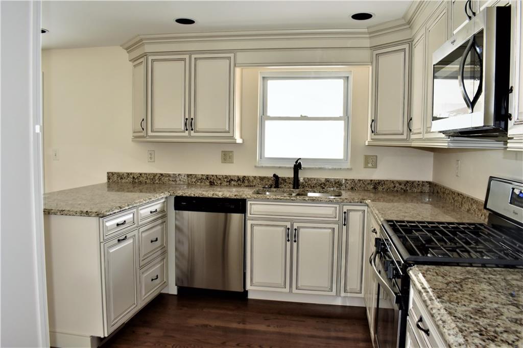 272 Hays Road Pittsburgh, PA 15241 - Photo 11 of 24 Gallery Image 11