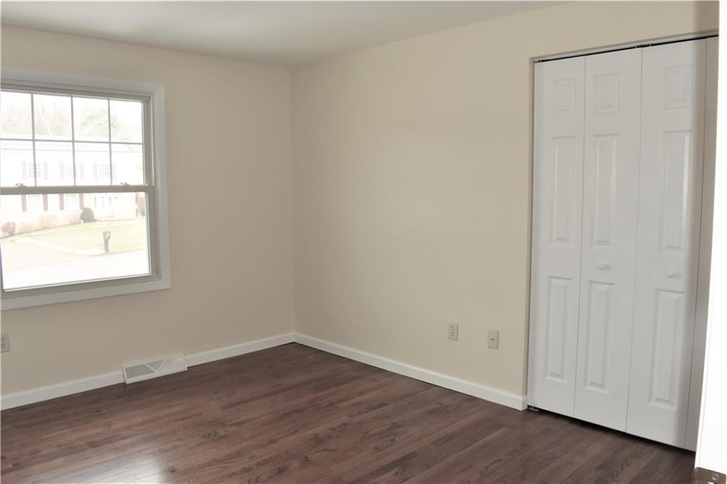 272 Hays Road Pittsburgh, PA 15241 - Photo 17 of 24 Gallery Image 17