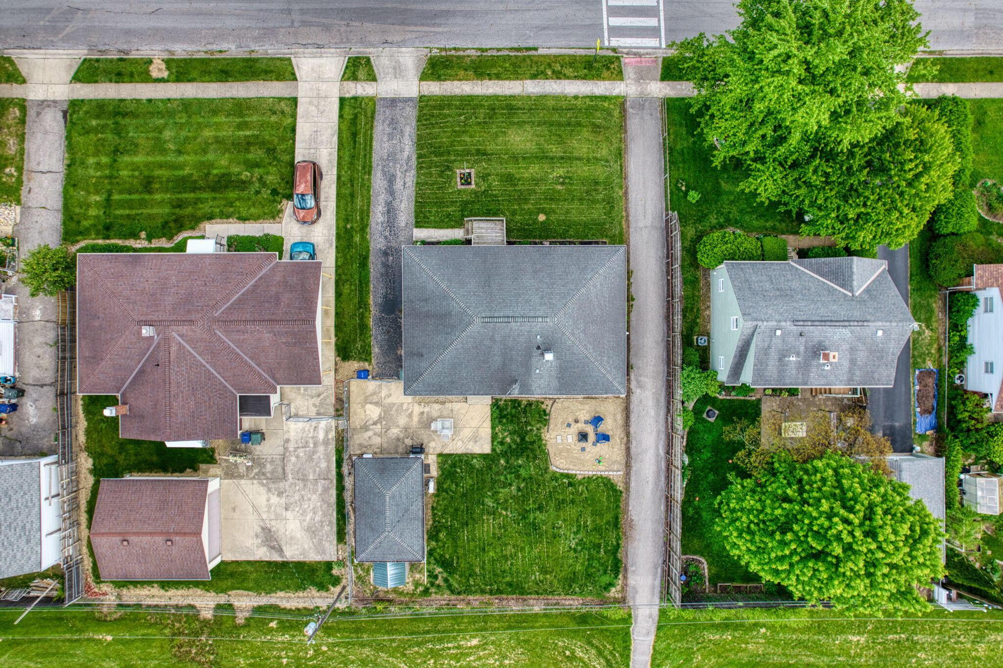 4339 Blythe Road Columbus, OH 43224 - Photo 39 of 48 Gallery Image 39