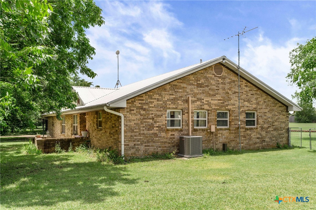 6050 Epperson Road Temple, TX 76504 - Photo 6 of 48