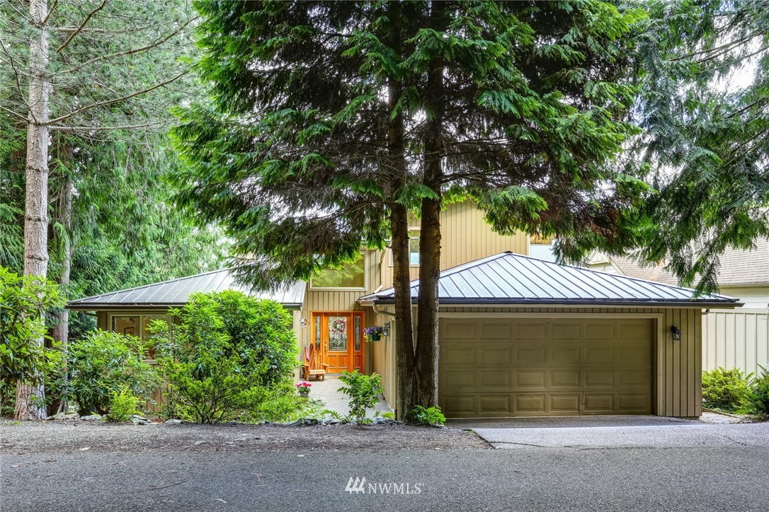 8 Inlet Circle Bellingham, WA 98229 - Photo 2 of 39 front view of a house