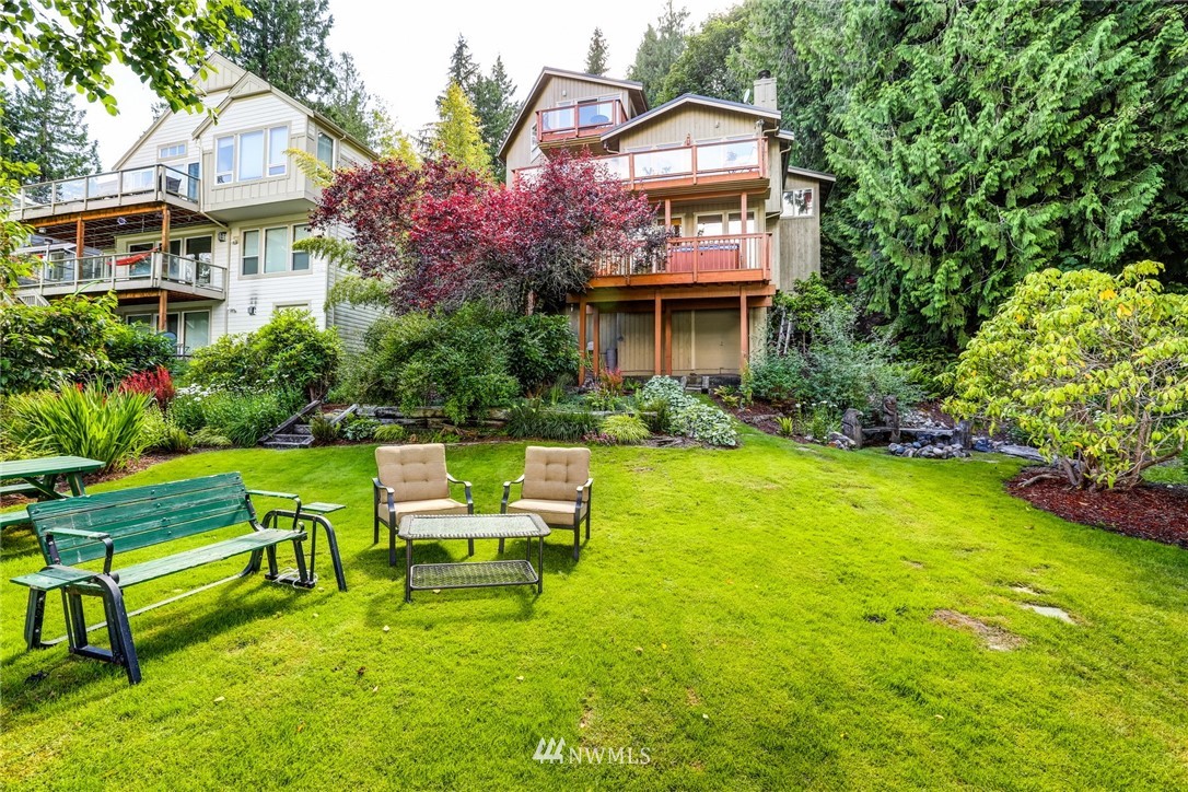 8 Inlet Circle Bellingham, WA 98229 - Photo 35 of 39 a view of a house with a yard patio and sitting area