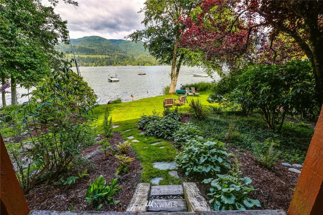8 Inlet Circle Bellingham, WA 98229 - Photo 36 of 39 a view of a yard with plants