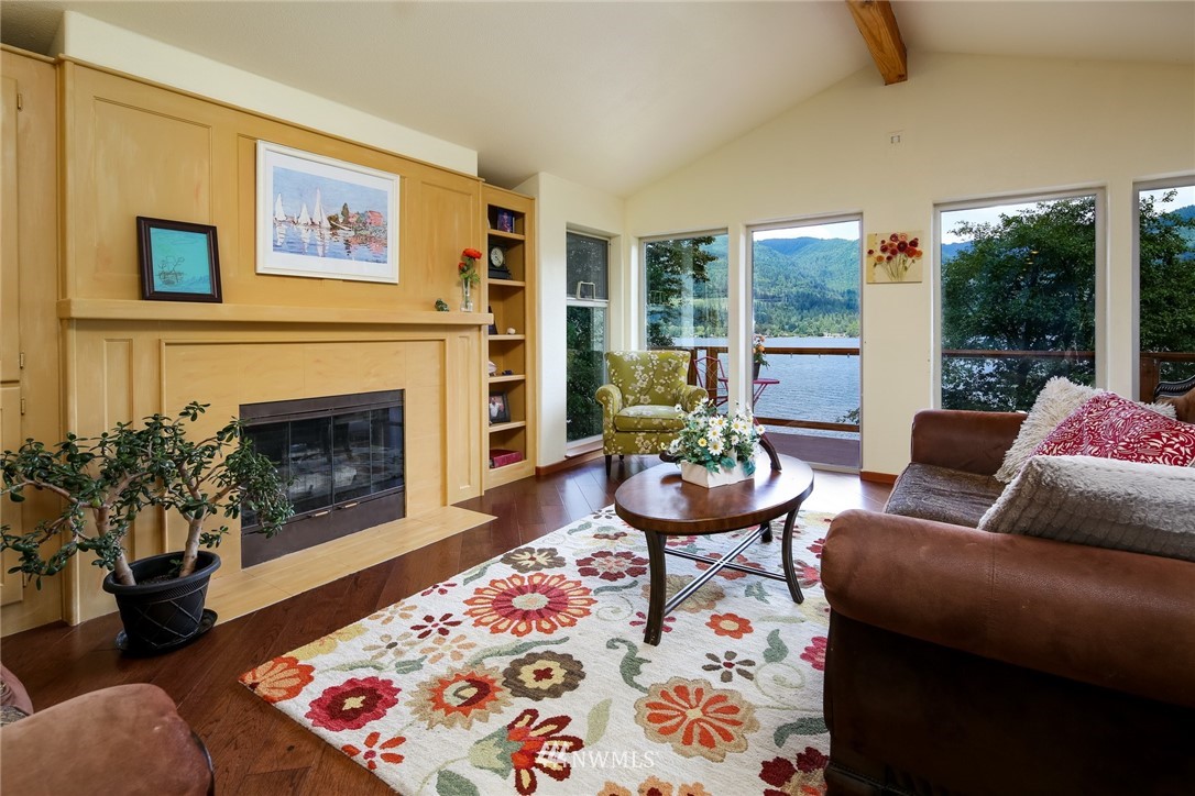 8 Inlet Circle Bellingham, WA 98229 - Photo 6 of 39 a living room with furniture and a fireplace