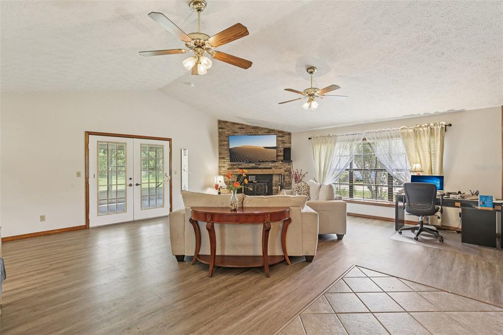 7004 Dusty Road Riverview, FL 33569 - Photo 15 of 48