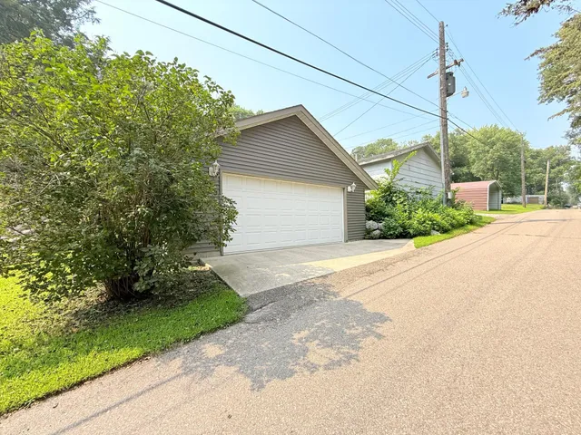 $265,000 | 216 South 9th Street, Montevideo, MN 56265