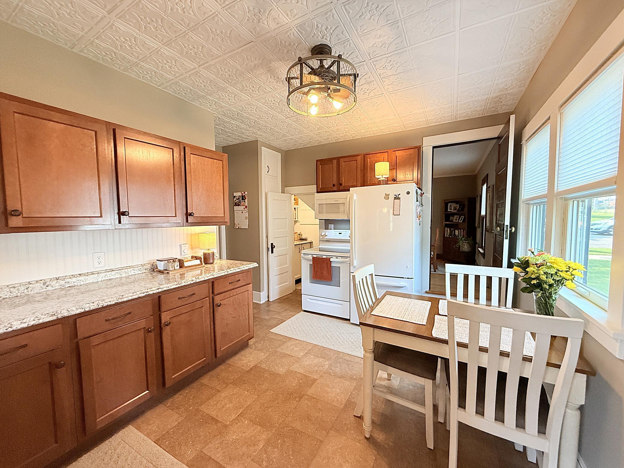 216 South 9th Street Montevideo, MN 56265 - Photo 26 of 63