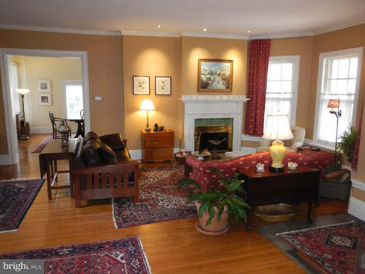 200 South Chester Road Swarthmore, PA 19081 - Photo 4 of 24 Living Room