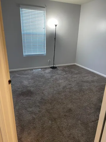 $2,750 | 416 Conservatory Lane, Aurora, IL 60502