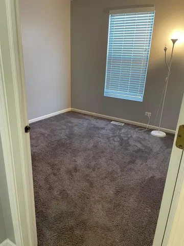 $2,750 | 416 Conservatory Lane, Aurora, IL 60502