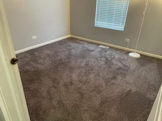 $2,750 | 416 Conservatory Lane, Aurora, IL 60502