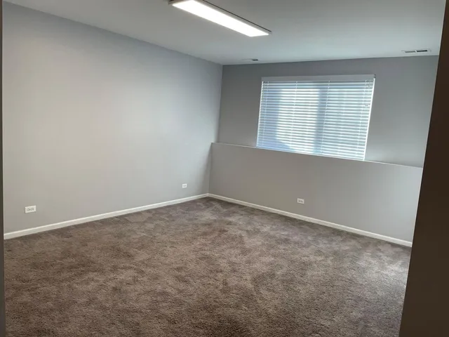 $2,750 | 416 Conservatory Lane, Aurora, IL 60502