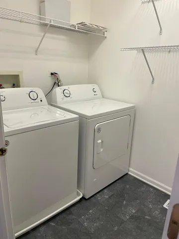 $2,750 | 416 Conservatory Lane, Aurora, IL 60502