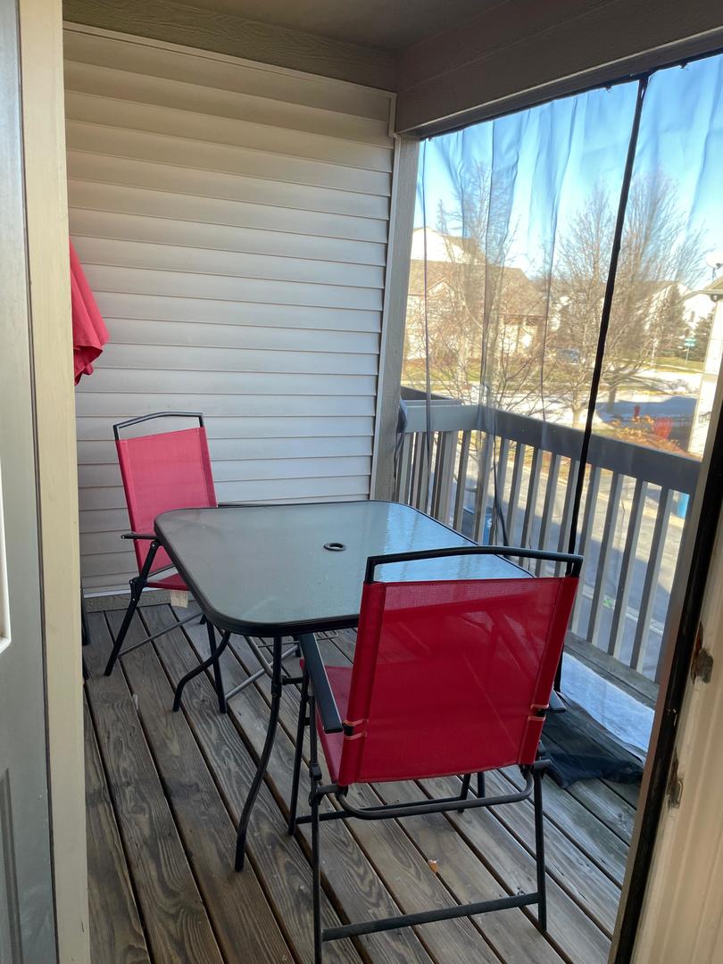 416 Conservatory Lane Aurora, IL 60502 - Photo 9 of 28