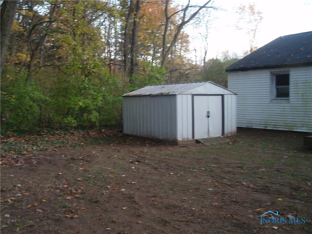 44 North Irwin Road Holland, OH 43528 - Photo 3 of 11 Gallery Image 3