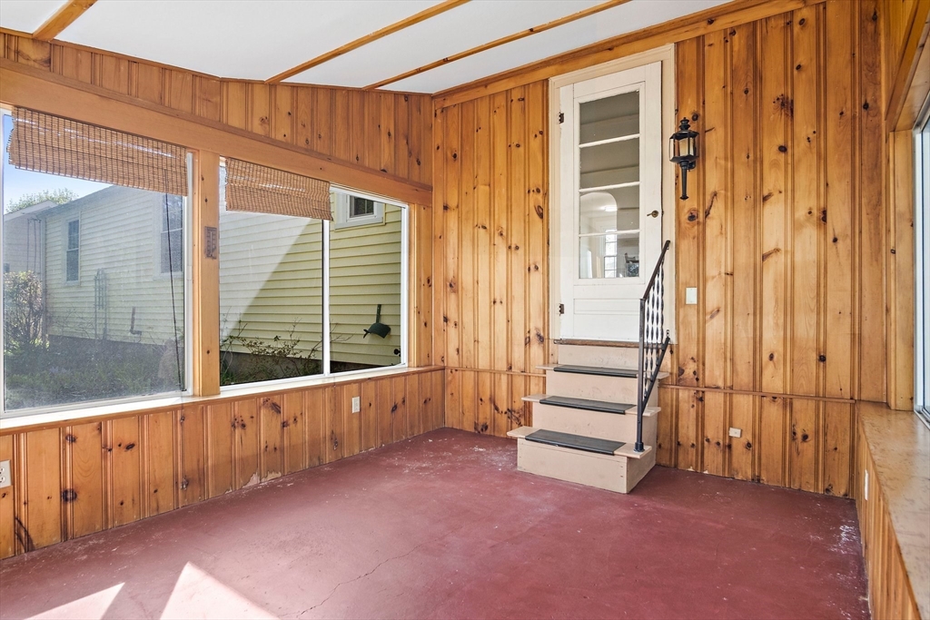 33 Sylvan Road Beverly, MA 01915 - Photo 20 of 31 Gallery Image 20