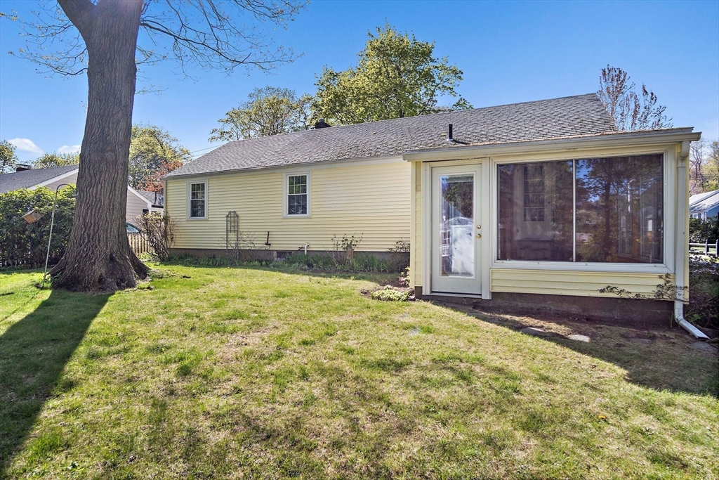 33 Sylvan Road Beverly, MA 01915 - Photo 3 of 31 Gallery Image 3