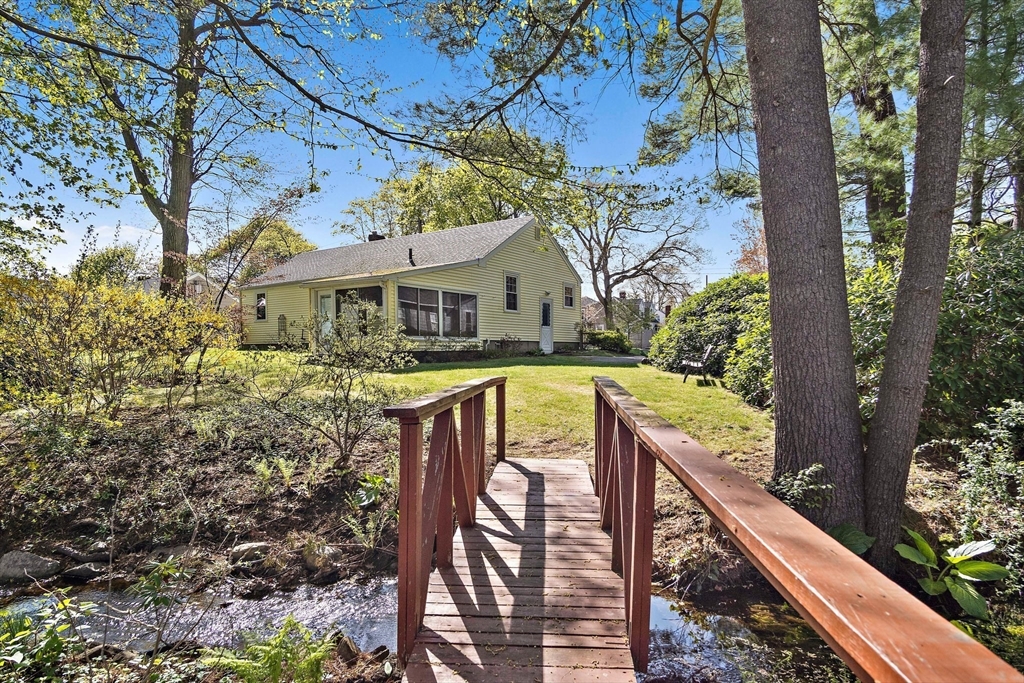 33 Sylvan Road Beverly, MA 01915 - Photo 5 of 31 Gallery Image 5