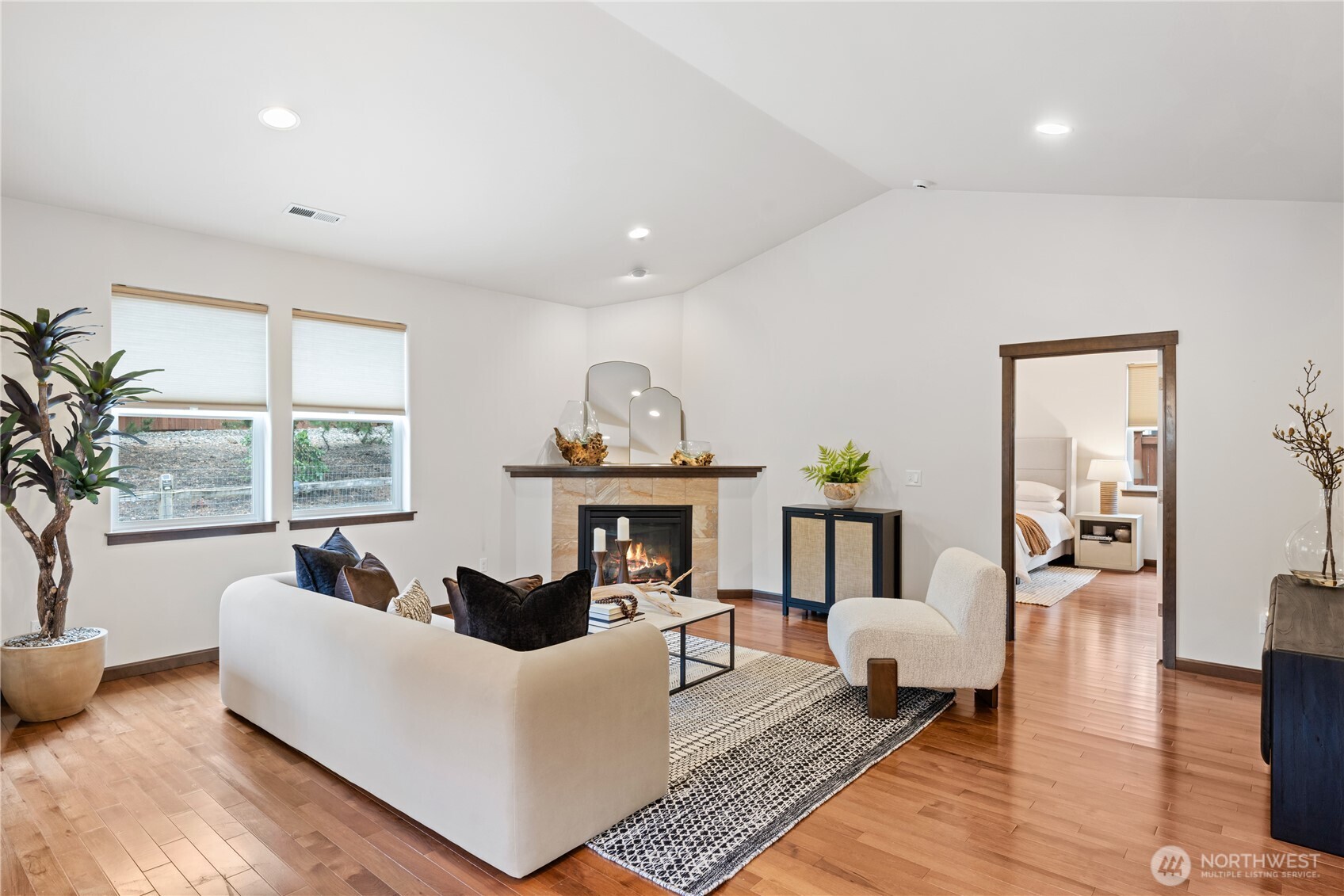 1886 Silver Loop Mount Vernon, WA 98274 - Photo 11 of 36 a living room with furniture and a table