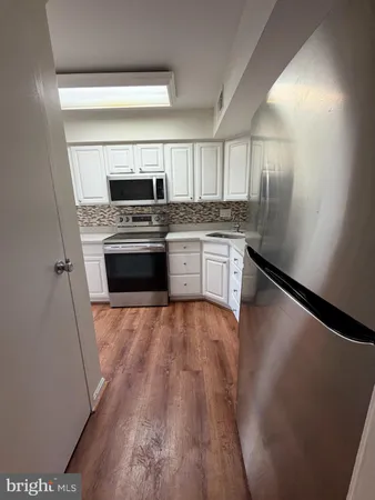 $398,000 | 4597 Logsdon Drive, Unit 36, Annandale, VA 22003