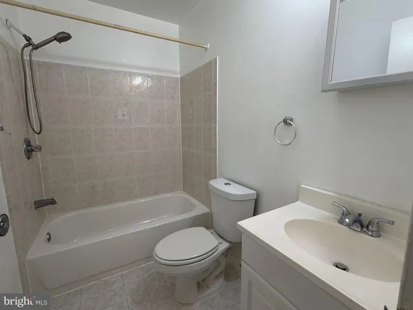 $398,000 | 4597 Logsdon Drive, Unit 36, Annandale, VA 22003