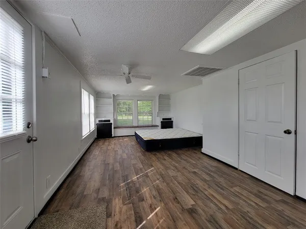 $1,200 | 1112 County Road 1703, Grand Saline, TX 75140