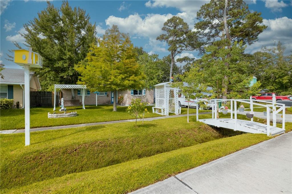 370 Cumberland Drive Slidell, LA 70458 - Photo 2 of 20
