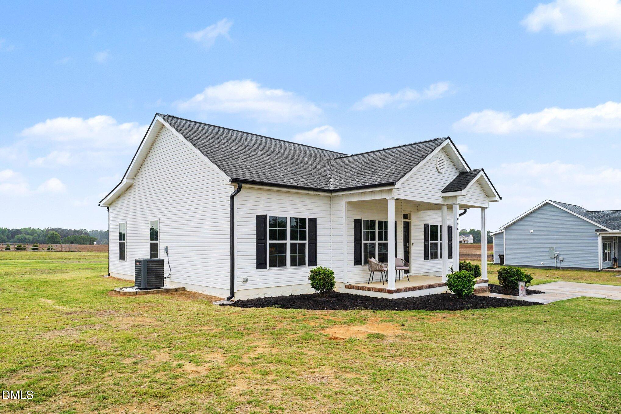 996 Red Hill Church Road Dunn, NC 28334 - Photo 4 of 25 005_file_1461