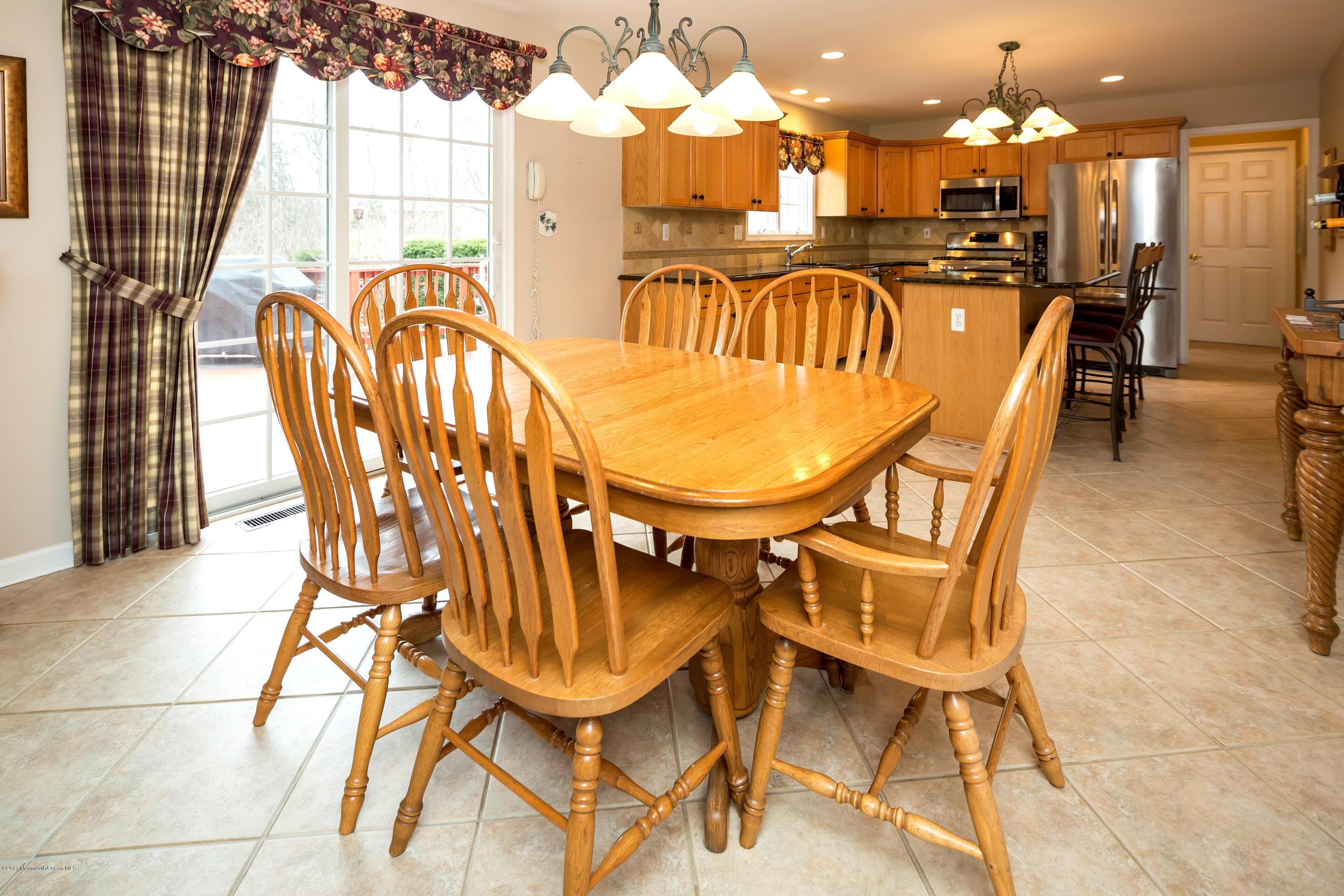 26 Hamilton Hill Road Lincroft, NJ 07738 - Photo 11 of 36 26 Hamilton Hill Rd Kitchen Dining Area