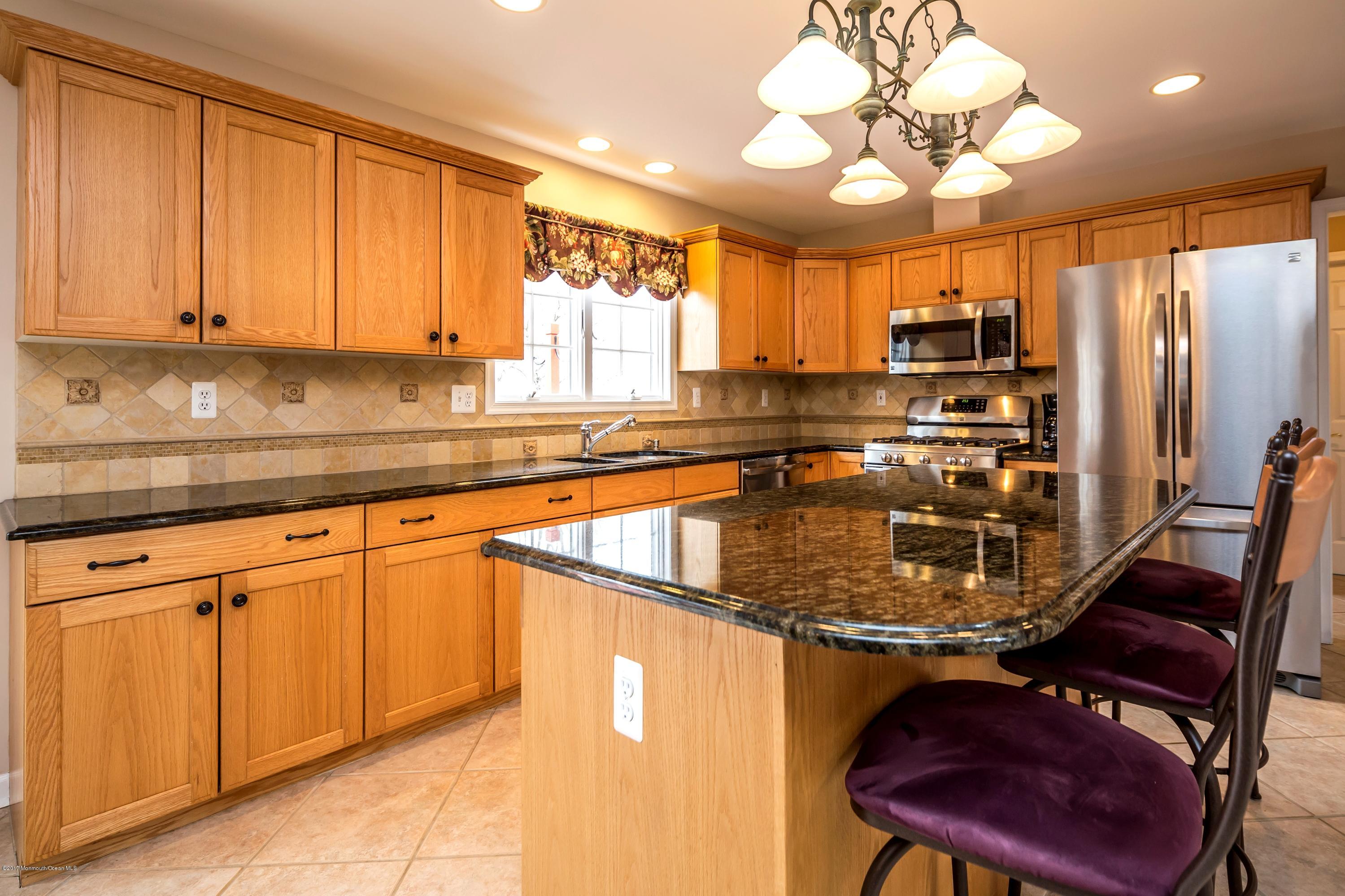 26 Hamilton Hill Road Lincroft, NJ 07738 - Photo 7 of 36 26 Hamilton Hill Kitchen 1