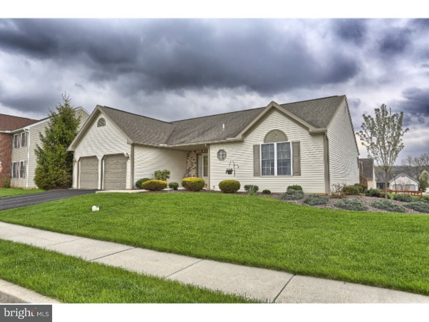 217 North Sandy Lane Sinking Spring, PA 19608 - Photo 23 of 23 Exterior Front