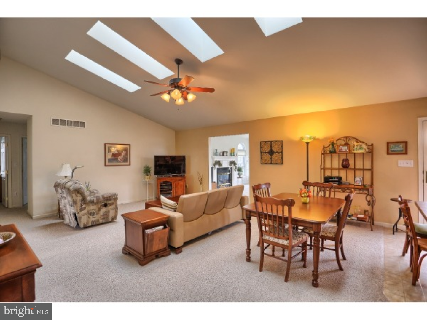 217 North Sandy Lane Sinking Spring, PA 19608 - Photo 5 of 23 Dining Room