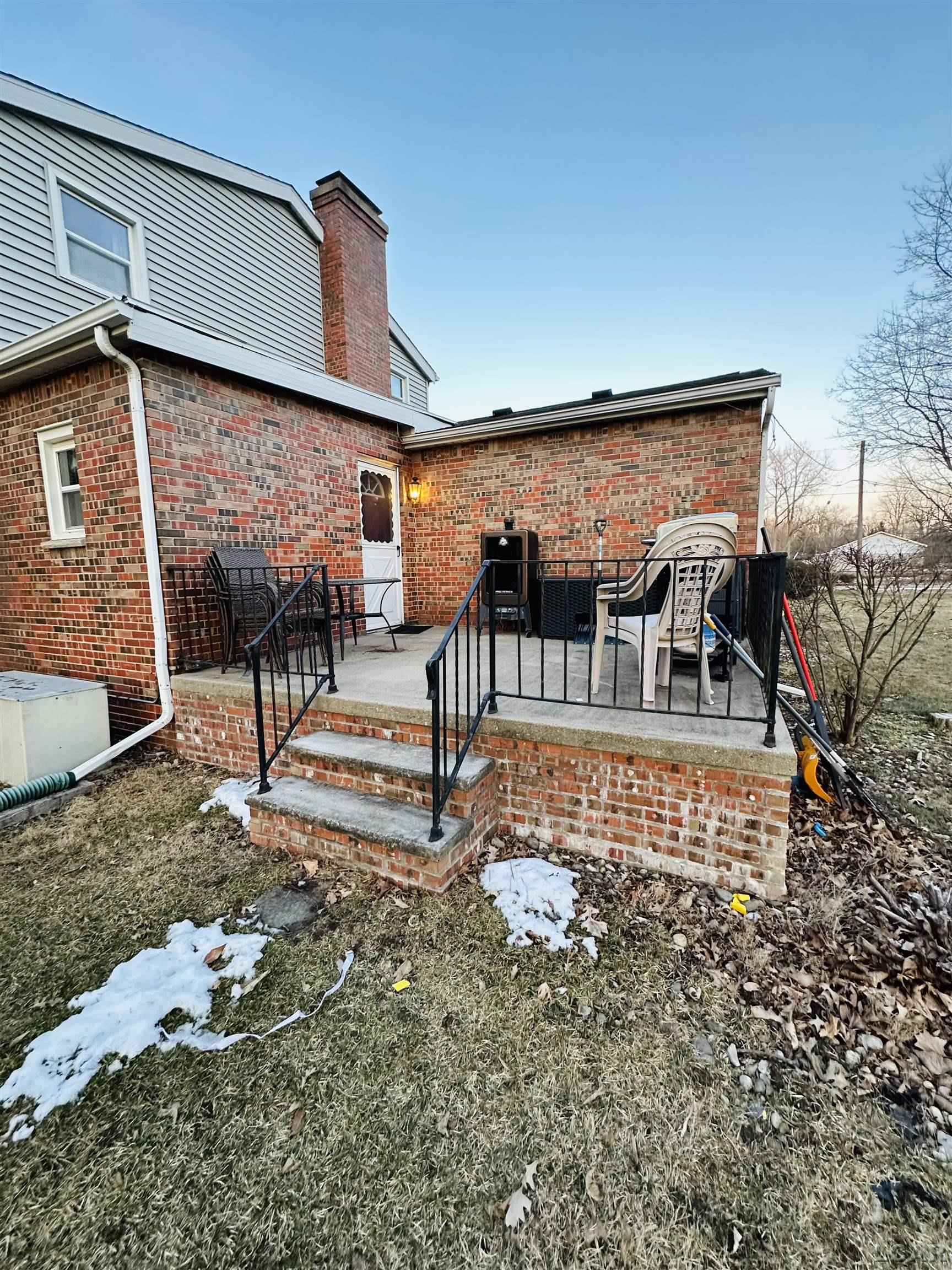 4775 Hooks Mill Road Adrian, MI 49221 - Photo 3 of 26 50165602-7b22db51-8c8e-4ea1-8962-2ef828cc3252.JPG