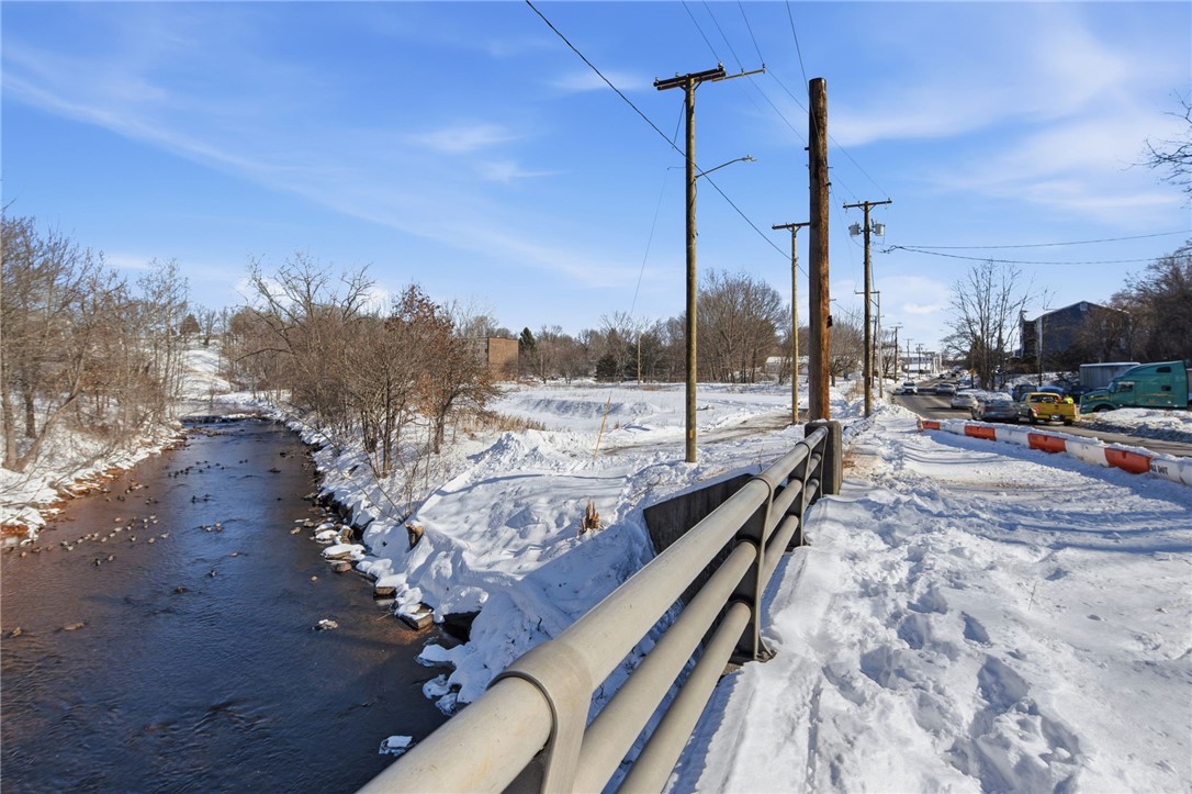 256 Privilege Street Woonsocket, RI 02895 - Photo 30 of 36
