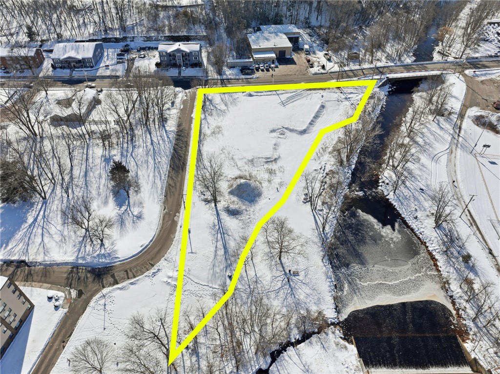 256 Privilege Street Woonsocket, RI 02895 - Photo 3 of 36