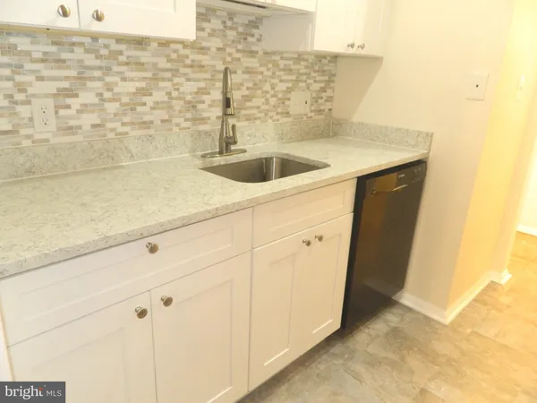 $2,200 | 7925 Coriander Drive, Unit 12, Gaithersburg, MD 20879