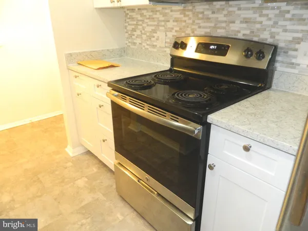 $2,200 | 7925 Coriander Drive, Unit 12, Gaithersburg, MD 20879