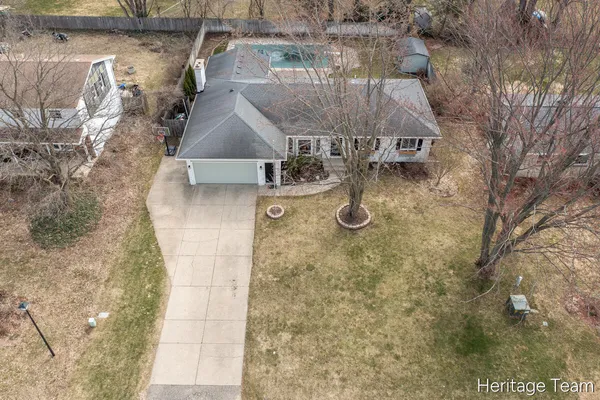$414,900 | 8116 Birchwood Avenue, Jenison, MI 49428