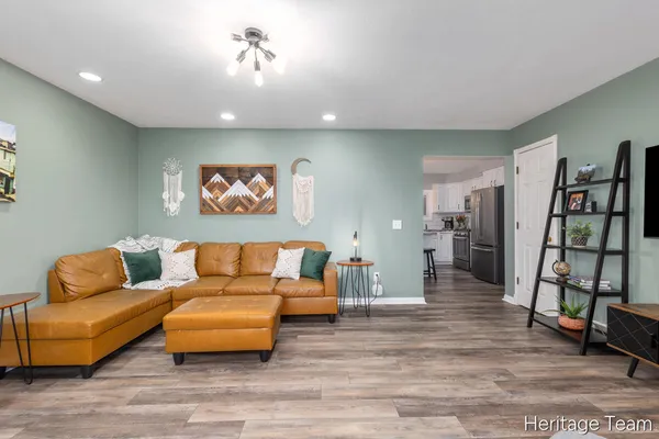 $414,900 | 8116 Birchwood Avenue, Jenison, MI 49428