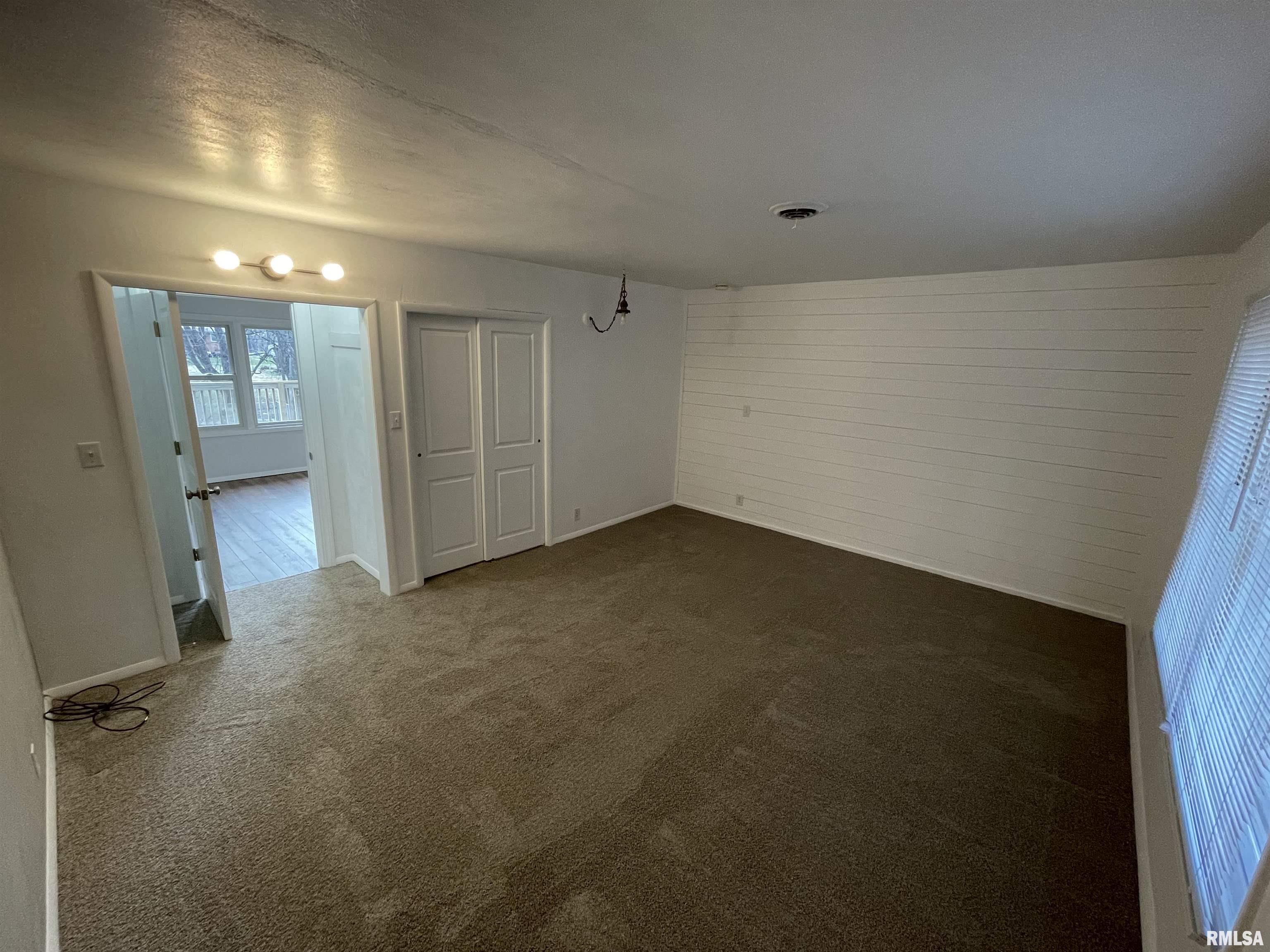 1525 North Patton Street Springfield, IL 62702 - Photo 4 of 28 Gallery Image 4