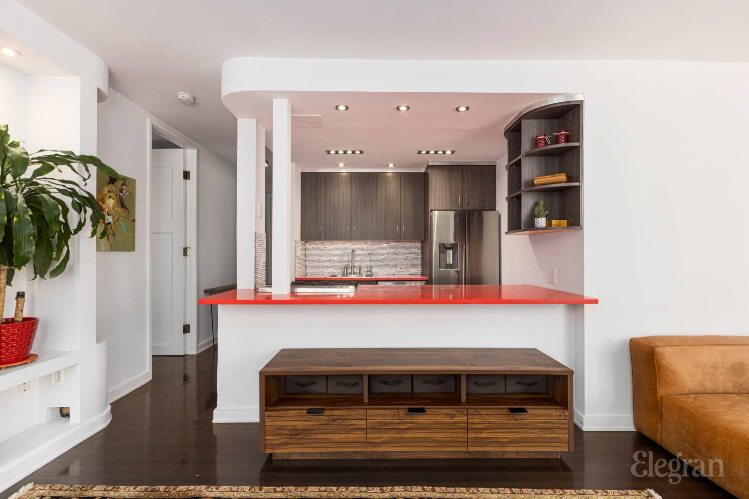 300 Albany Street, Unit 7I Manhattan, NY 10280 - Photo 5 of 9 a view of a living room