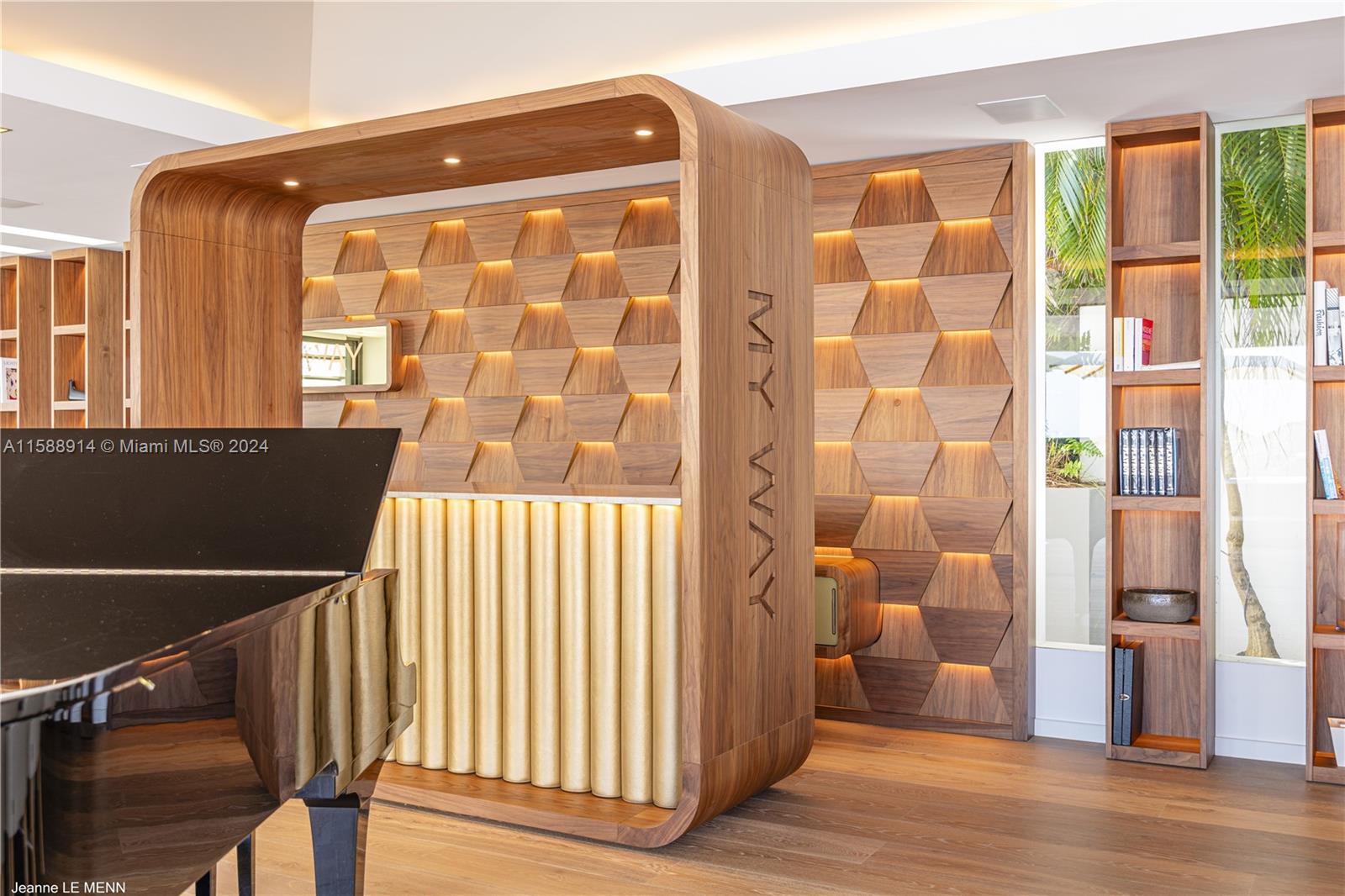 Source Colombier, SA 00000 - Photo 15 of 40 a view of a living room and wooden floor