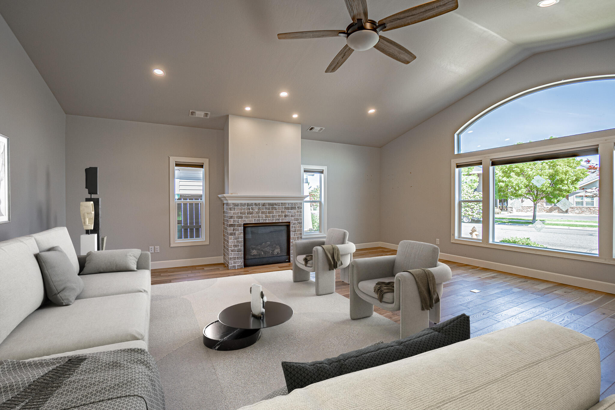 449 South Haskell Street Central Point, OR 97502 - Photo 6 of 35 Virtual Staging