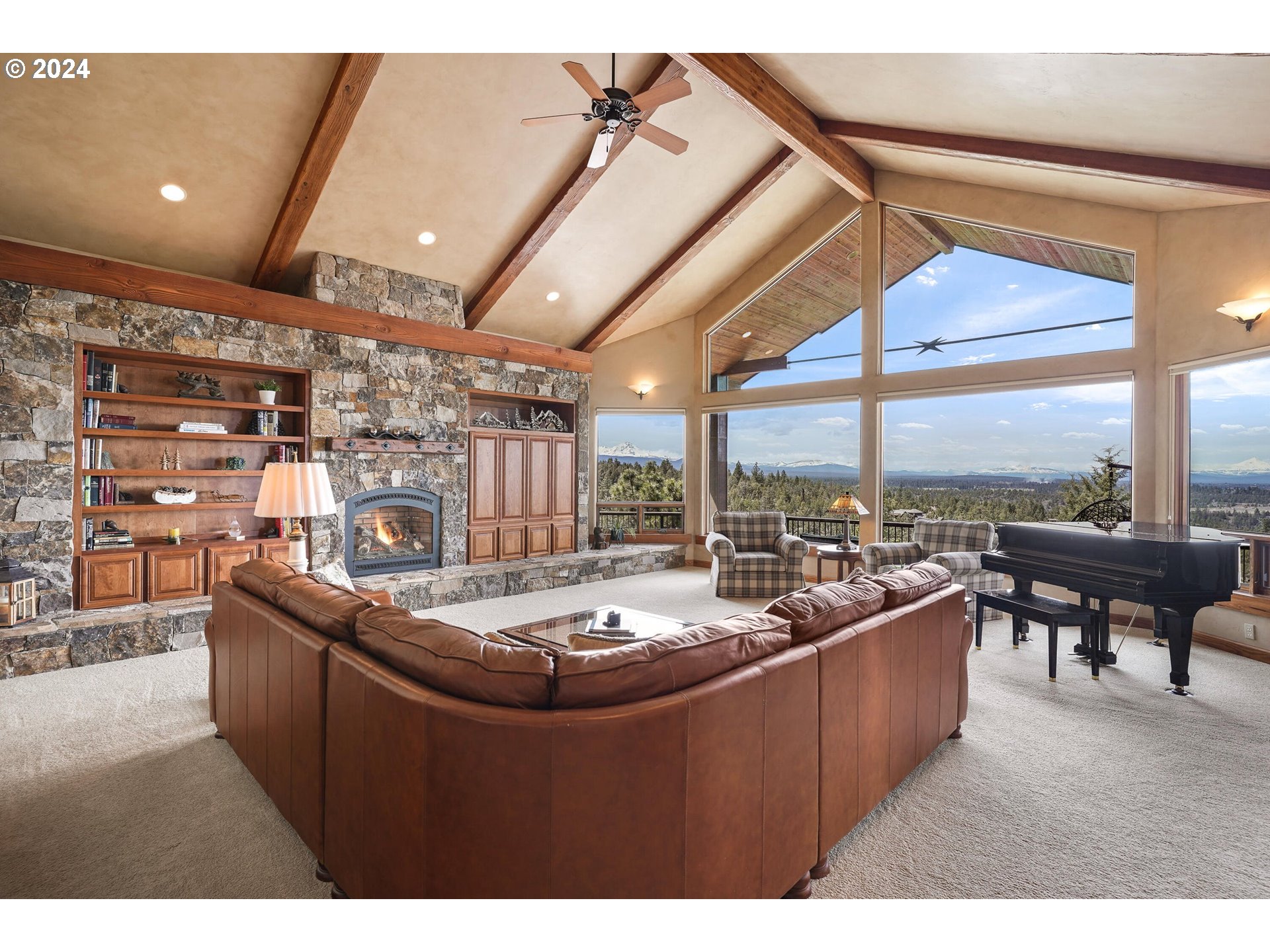 1265 Archie Briggs Road Bend, OR 97703 - Photo 8 of 44 Gallery Image 8