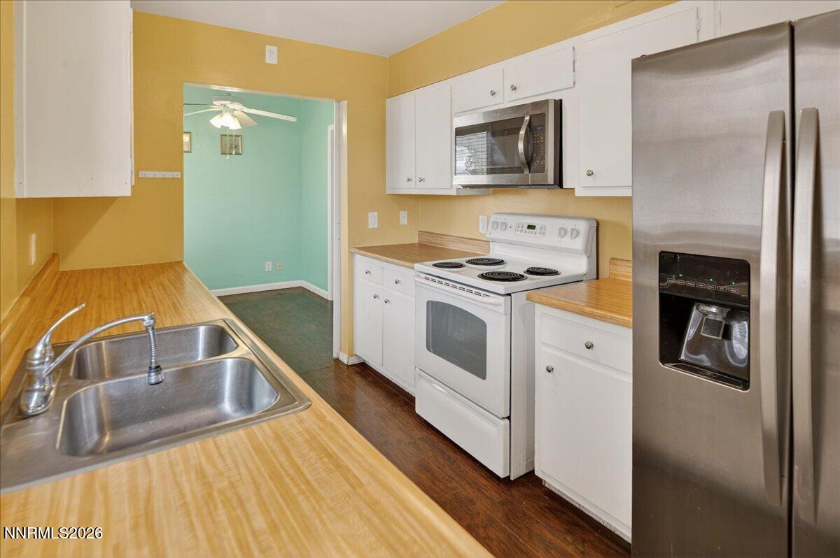 12323 Rocky Mountain Street Reno, NV 89506 - Photo 8 of 32 13-DSC_9163