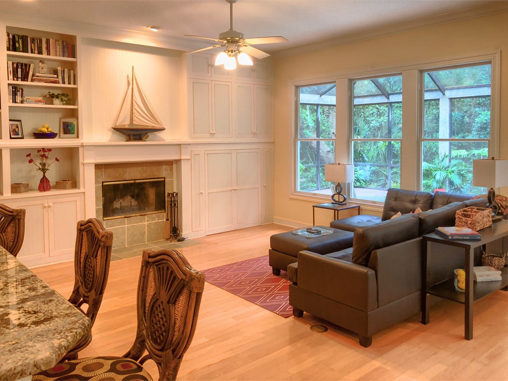 118 Sea Marsh Road Fernandina Beach, FL 32034 - Photo 5 of 32 Gallery Image 5